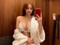 엄청난 비키니녀