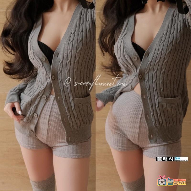 ㅇㅎ)어느 쇼핑몰 사장님의 란제리 셀카