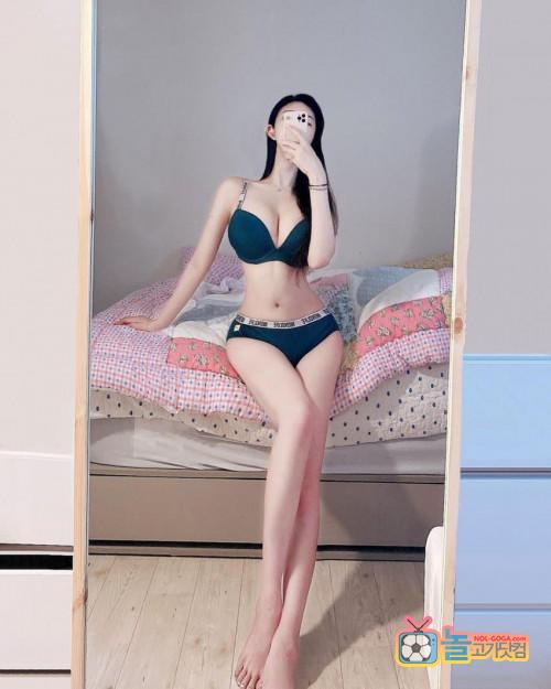 속옷  입은 년들