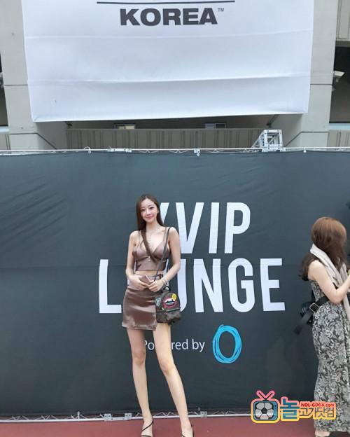 모델