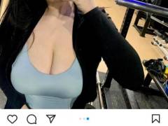헬스장 거울 셀카 처자